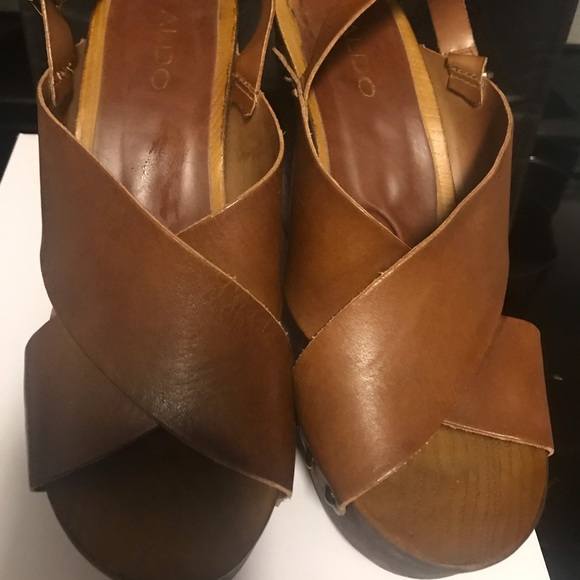 Aldo Brown Leather Wood Sole Wedges Size 9 - Picture 1 of 4